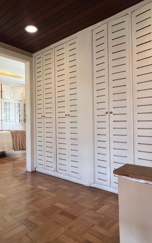 Casa à venda com 500m², 5 quartos e 8 vagas Casa à venda com 500m², 5 quartos e 8 vagasSala 2