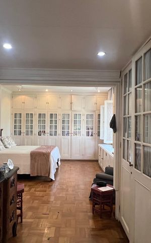 Casa à venda com 500m², 5 quartos e 8 vagas Casa à venda com 500m², 5 quartos e 8 vagasCloset Suíte 3
