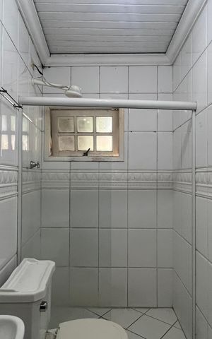 Casa à venda com 500m², 5 quartos e 8 vagas Casa à venda com 500m², 5 quartos e 8 vagasBanheiro da Suíte 1