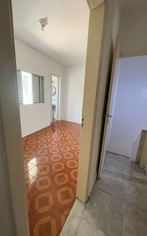 Casa à venda com 254m², 4 quartos e 2 vagas Casa à venda com 254m², 4 quartos e 2 vagasQuarto 2