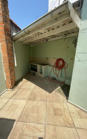 Casa à venda com 254m², 4 quartos e 2 vagas Casa à venda com 254m², 4 quartos e 2 vagasÁrea de Serviço