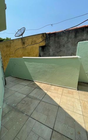 Casa à venda com 254m², 4 quartos e 2 vagas Casa à venda com 254m², 4 quartos e 2 vagasÁrea Externa