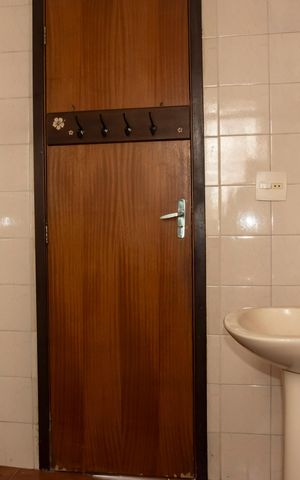 Casa à venda com 80m², 2 quartos e sem vagaBanheiro