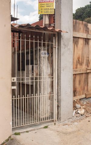 Casa à venda com 80m², 2 quartos e sem vagaFachada