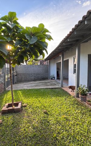 Casa à venda com 128m², 2 quartos e 2 vagasQuintal