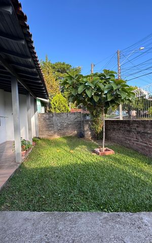 Casa à venda com 128m², 2 quartos e 2 vagasQuintal