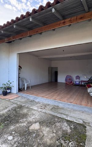 Casa à venda com 128m², 2 quartos e 2 vagasÁrea Externa