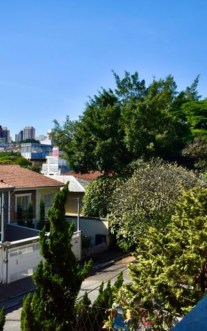 Casa para alugar com 290m², 4 quartos e 5 vagas Casa para alugar com 290m², 4 quartos e 5 vagasSuíte Master