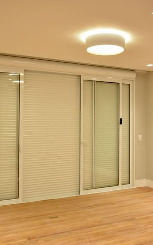 Casa para alugar com 290m², 4 quartos e 5 vagas Casa para alugar com 290m², 4 quartos e 5 vagasSuíte Master