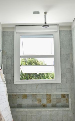 Casa para alugar com 290m², 4 quartos e 5 vagas Casa para alugar com 290m², 4 quartos e 5 vagasBanheiro Suíte Master 2