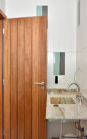 Casa para alugar com 290m², 4 quartos e 5 vagas Casa para alugar com 290m², 4 quartos e 5 vagasBanheiro da Suíte 2