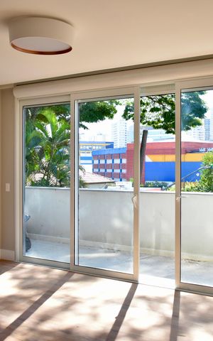 Casa para alugar com 290m², 4 quartos e 5 vagas Casa para alugar com 290m², 4 quartos e 5 vagasSuíte Master