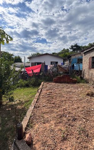 Casa à venda com 80m², 2 quartos e 1 vagaQuintal