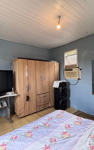 Casa à venda com 80m², 2 quartos e 1 vagaQuarto 