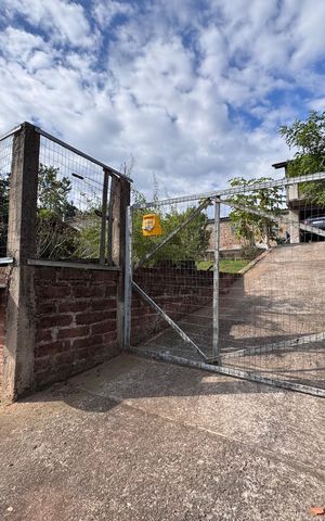 Casa à venda com 80m², 2 quartos e 1 vagaFachada