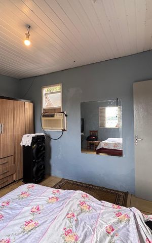Casa à venda com 80m², 2 quartos e 1 vagaQuarto 