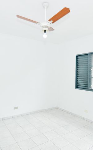 Casa à venda com 342m², 4 quartos e 2 vagasQuarto 