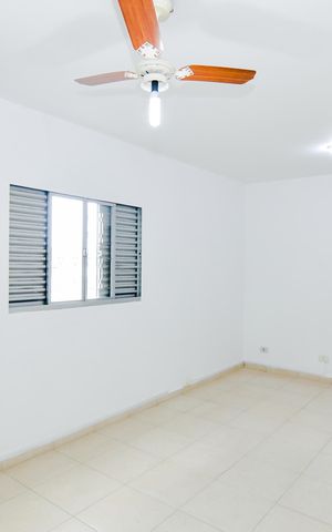Casa à venda com 342m², 4 quartos e 2 vagasSuíte 3