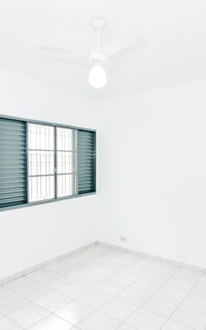 Casa à venda com 342m², 4 quartos e 2 vagasSuíte