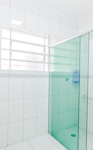 Casa à venda com 342m², 4 quartos e 2 vagasBanheiro Social