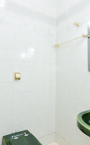 Casa à venda com 342m², 4 quartos e 2 vagasBanheiro Suíte 2