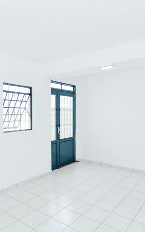 Casa à venda com 342m², 4 quartos e 2 vagasSuíte 2