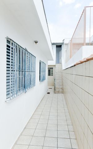 Casa à venda com 342m², 4 quartos e 2 vagasQuintal