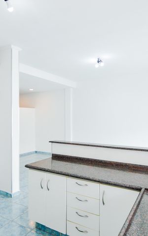 Casa à venda com 342m², 4 quartos e 2 vagasCozinha