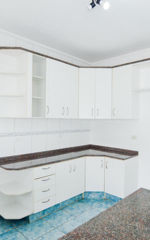 Casa à venda com 342m², 4 quartos e 2 vagasCozinha