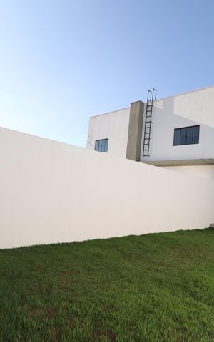 Casa para alugar com 85m², 2 quartos e 3 vagasQuintal