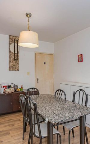 Apartamento à venda com 90m², 3 quartos e 1 vagaSala