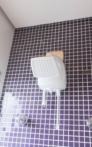 Apartamento à venda com 107m², 2 quartos e 2 vagasBanheiro da Suíte