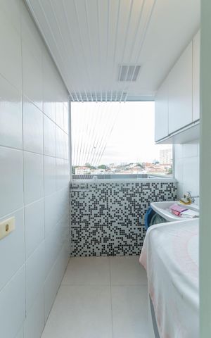 Apartamento à venda com 107m², 2 quartos e 2 vagasLavanderia