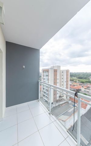 Apartamento à venda com 107m², 2 quartos e 2 vagasSacada da Sala