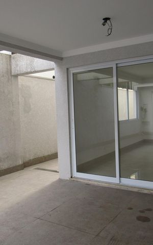 Casa à venda com 145m², 3 quartos e 4 vagasSala