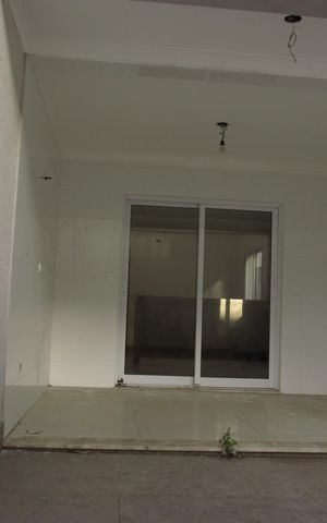 Casa à venda com 145m², 3 quartos e 4 vagasÁrea Externa