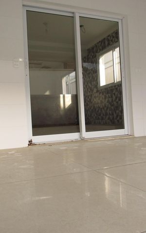 Casa à venda com 145m², 3 quartos e 4 vagasÁrea Externa