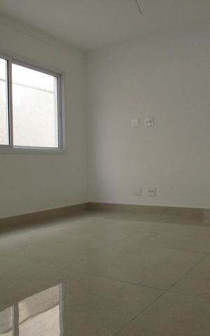 Casa à venda com 145m², 3 quartos e 4 vagasSala