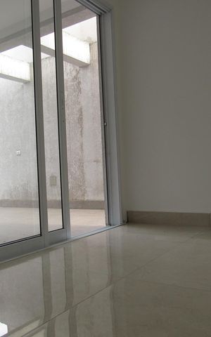 Casa à venda com 145m², 3 quartos e 4 vagasSala