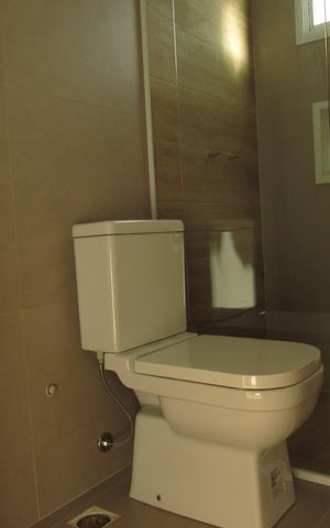 Casa à venda com 145m², 3 quartos e 4 vagasBanheiro da Suite 2