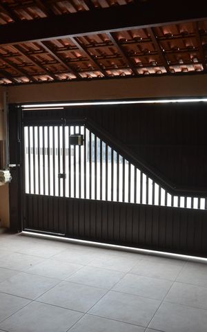 Casa à venda com 267m², 4 quartos e 4 vagasGaragem