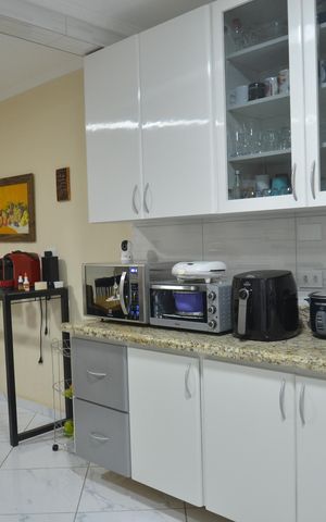 Casa à venda com 267m², 4 quartos e 4 vagasCozinha