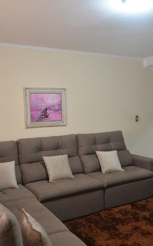 Casa à venda com 267m², 4 quartos e 4 vagasSala