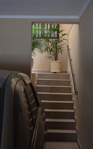 Casa à venda com 267m², 4 quartos e 4 vagasGaragem