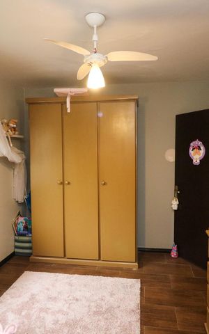 Casa à venda com 500m², 5 quartos e 2 vagas Casa à venda com 500m², 5 quartos e 2 vagasQuarto 1