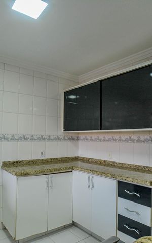 Casa à venda com 430m², 5 quartos e 10 vagas Casa à venda com 430m², 5 quartos e 10 vagasCozinha