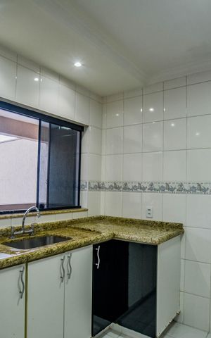Casa à venda com 430m², 5 quartos e 10 vagas Casa à venda com 430m², 5 quartos e 10 vagasCozinha