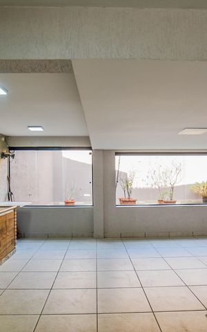 Casa à venda com 430m², 5 quartos e 10 vagas Casa à venda com 430m², 5 quartos e 10 vagasÁrea gourmet