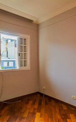 Casa à venda com 430m², 5 quartos e 10 vagas Casa à venda com 430m², 5 quartos e 10 vagasQuarto 2