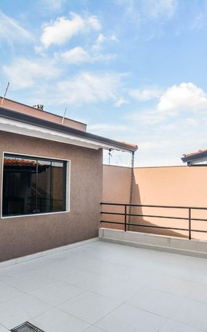 Casa à venda com 430m², 5 quartos e 10 vagas Casa à venda com 430m², 5 quartos e 10 vagasQuintal